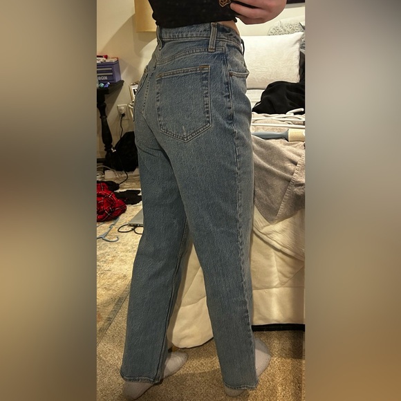 Abercrombie & Fitch Straight Ultra High Rise Jeans - Light Blue Denim - Picture 3 of 3